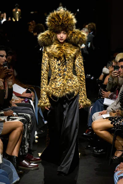 Look 6
